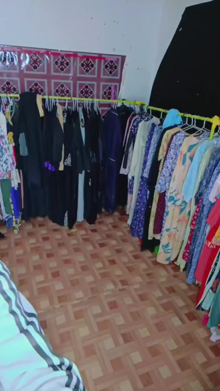 مجمع الزهره كلشي وكلاشي   
دشداشه+ جبه خليجي درجه اولا 
مكانه الاصلاح مجاور المدرسه مقابيل مطعم بركات الحسين 🫰


**إذا كنت صاحب هذا الإعلان وتريد حذفه لأي سبب، رجاءا أرسل رسالة إلى الدعم الفني**