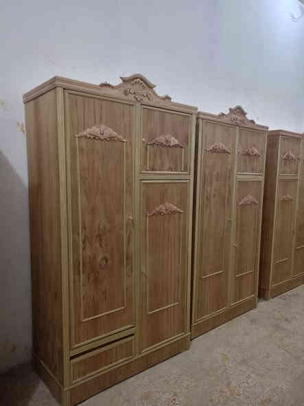 كناتير وبوفيات جديد سعر جملة ثابت
كنتور ابو ل 2 باب جديد السعر 150 الف مع الصبغ والتلميع واليدات كامل 
كنتور ابو ل 3 باب جديد السعر 225 الف 
كنتور ابو ل 4 باب جديد ب280 الف 
بوفية مترين جديد السعر 130 الف 
بوفية مترين ونص جديد السعر 135 الف 
رقم الهاتف ***********
