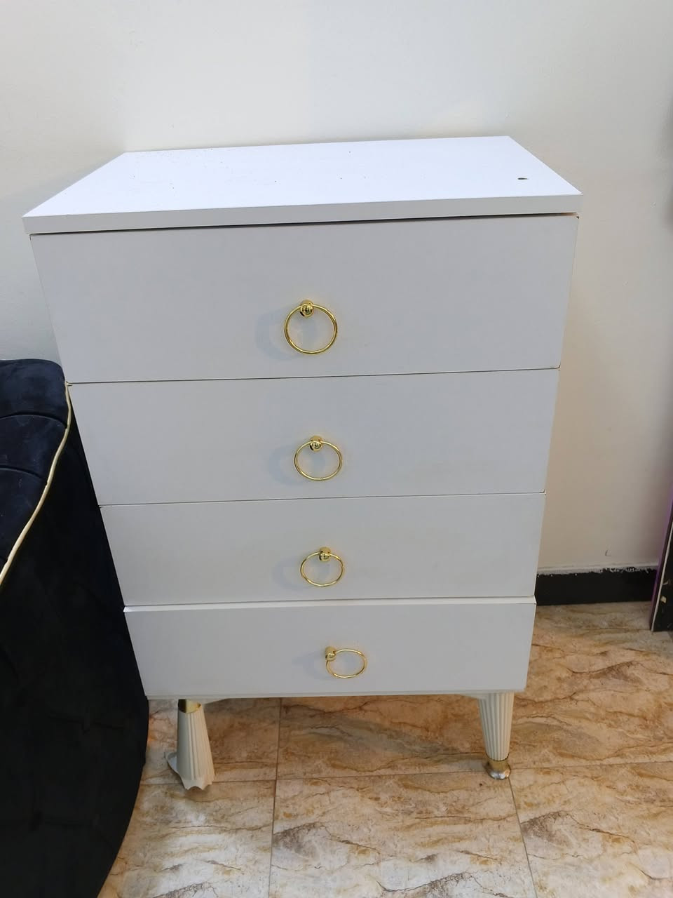 غرفه تركيه نضيفه 9 قطع سعر 550  بيهه مجال مستعجلين عليهه.***********
