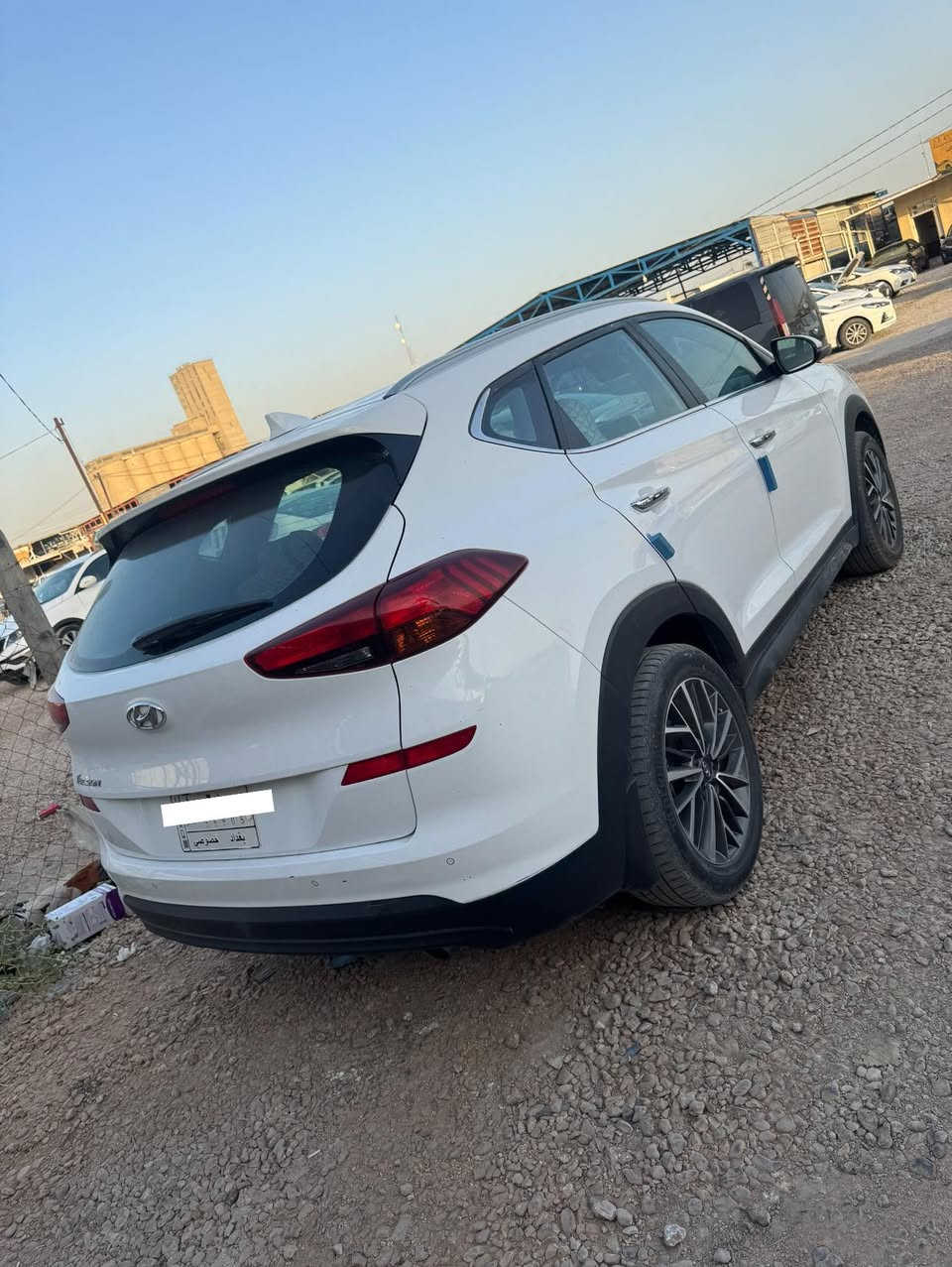 السلام عليكم للبيع توسان 2020 مطلوبه للمصرف السعر 120$ راعيها مايسدد مكفوله كفاله عامه ماشيه 68 على وضع الشركه ابيع هلموجود اكفله من السرقه وعشاير السياره موجوده بلديوانية الشراي يتصل ***********

