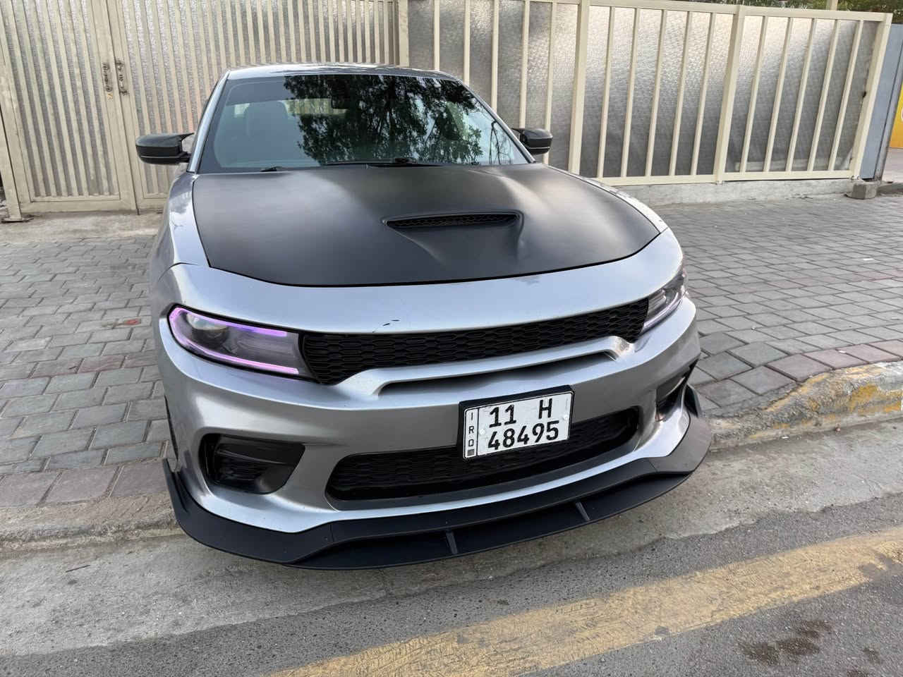 دوج جارجر RT 5700
موديل2018 
وارد امريكي حادثهة جاملغ خلفي ربعة صبغ وجاملغ امامي 
بدون ايرباك شاصي لغد كفالة
مكينة كير علا وضع الشركة 
رقم بغداد دولي باسمي هزة وسنوية كلة جديد 
عليهة منضومت غاز الماني اصلي انسة شي اسمة صرف
كزوز srt اصلي 
لايت امامي زنون اصلي وتغير الوان بل تلفون 
انارة داخلية LED 
تخم تاير قبل  سبوع شادلهة اصلي 
راديتر ريسنك مال srt 
وبيهة هواي تعديلات 
شاشة جبيرة ابل كار بلي 
تدفئة مقاعد + ستيرن
هيتر مري 
بنيدهة علية لاسق اسود طافي وبنيدهة لاصلي موجود بدون قطرت صبغ 
دعاميات امامي خلفي وايدبدي 
تشغيل عن بعد 
 شفتات ستيرن 
سيارة نضيفة وعلا ايدي 
سعرهة 174 
مكاني بغداد البلديات 
*********** بغداد, العراق
