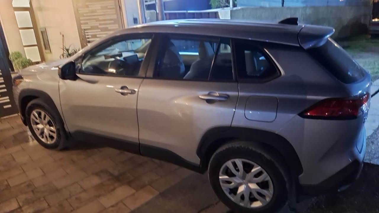 سلام عليكم  للبيع كورلا كروس بغداد  
موديل 2023 
بانزين مو هايبرد مكينه 20 المرغوب 
كير محرك شرط 
مواصفات L معروفه 
شاشه كامره دواره خلفي 
تبريد بيانو 
هندبريك بصمه 
اوتو هولد 
تحديد سرعه 
تحديد مسار 
 

سياره حلوه وكاعده ونضيفه 

سياره ماشيه 41 الف كيلو
سعرها186$ مجال بسيط 
 
*********** بغداد, العراق
