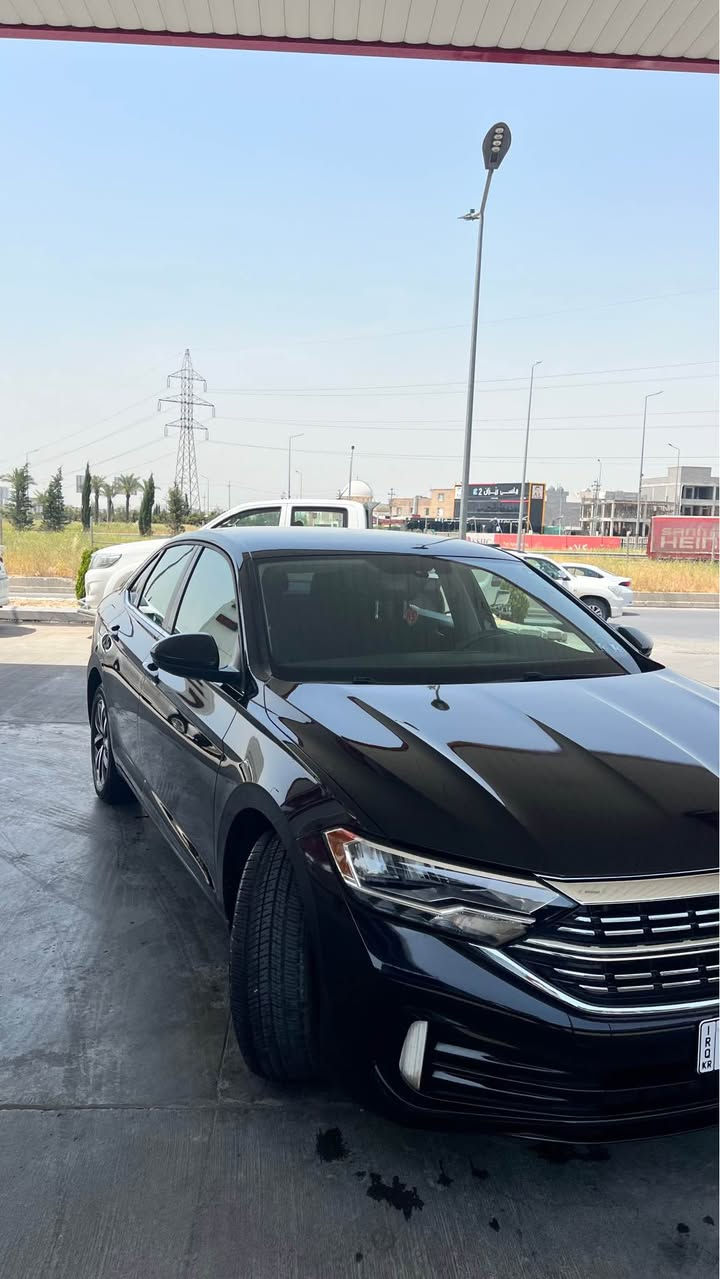 VW JETTA مۆدیل 2023 مواسەفات S
رەنگی رەش تەنها نیو بۆنت سبوغ بێ ژۆری بێ ئیرباگ، هەموو گیـانی بەشەرت، زۆر پاک و خاوێنە،نرخی گونجاوە حیسابی کلین بکە، 
ژمارە تەلەفۆن *********** أربيل, العراق
