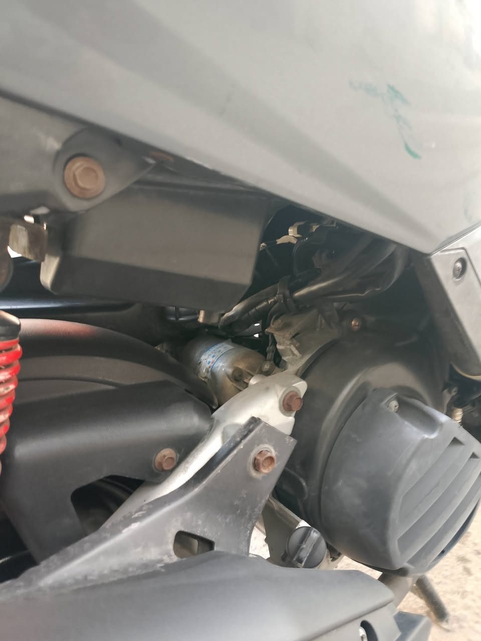 السلام عليكم دراجه للبيع 
***********
