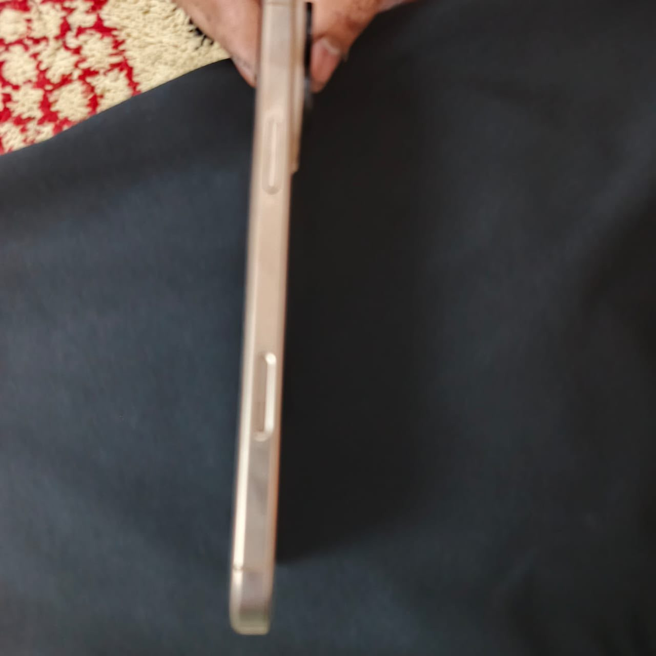 سلام عليكم 16برو ماكس اخو الجديد ملحقاته ويا بطاريته ١٠٠ عدد الدورات ٥٧ ذاكرته ٢٥٦ السعر واحد و٥٥٠ وبي مجال المكان نجف حي ألجزيره وره علي ابو الجبده ‭ ٠٧٨٥ ٢١٣ ١٧٧٨
