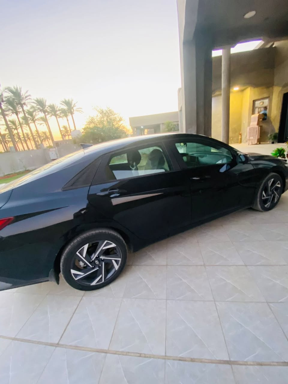 السلام عليكم
النترا موديل 2025 نص فووول محرك 2000 دوش 

حادثها كلش بسيط خلفي بالجنطة  صبغ فقط قبق الجنطة رقم بغداد بأسمي تحويل بنفس اليوم

المواصفات.

1-بصمه تشغيل عن بعد+ تشغيل ابواب وصندوك. (بصمتين ابواب لمس قفل السيارة) 

2-تحكم ستيرن 

3-التحذير عند مغادرة المسار 

4-الهاند بريك بصمة

5-شاشة لمس تدعم نظام الابل كار بلي والاندرويد اوتو كيبل او بدون يربط التلفون واير ليس و GPS

6-لايت لد 3عدسات وسكنات لد

7-مانع انزلاق

8-كير نظامين اوتماتيك و S عادي

9-رادار أمامي رادار خلفي رادار جانبي 

10تبريد منفصل

11-ويل كب كروم بلادي

12-تحديد مسار 

13-قيادة ذاتية

14-مثبت سرعه 

15-وقوف ذاتي 

16-مانع اصطدام

17- ثلاث انظمة قيادة (ايكو - سمارت - سبورت )

18-شاشه دجتال 

19-كاميرات خلفية 180 درجة 

20-محرك 2000 دوش 

21-حساسات امامي حساسات خلفي

22-حساسات انذار فتح الأبواب عند المشي 

23-حساسات حزام امان عن الجلوس

24-لايت اوتو

25-اوتو هولد

26- عداد سرعة نظامين حسب الاختيار

27-نظام الايرباك كله بلاد

28- استقبال

السعر 164 وبيها مجال بسيط 

الرقم الهاتف للأستفسار ***********

العنوان بغداد 

السيارة نظيفة بشكل تجي تشوف بعينك وتقتنع
