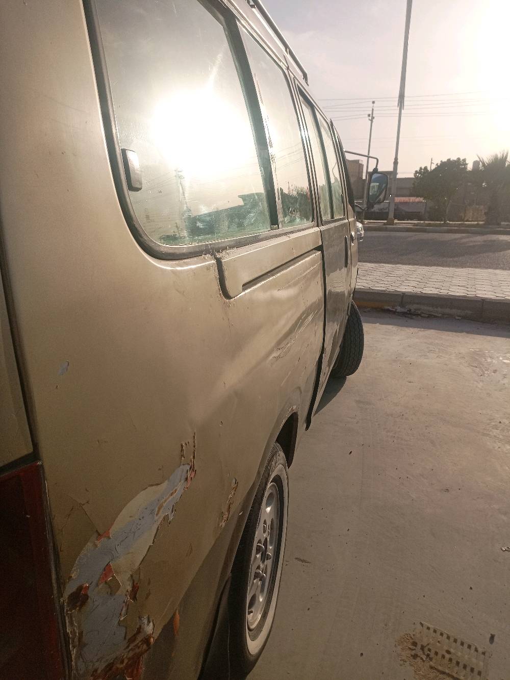بريجو مديل 96 رقم احمر ذي قار 
مكينه وكير جدد 
حداديه نضيفه 
شواصي معمرات بدون خياس
مصبوغه عام
تخم تاير نضيف 
مكانهه ناصريه 
