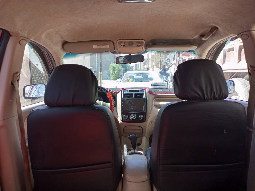 سبورتج خليجي للبيع رقم بغداد بأسمي ، گير ومحرك بحالة جيدة ، تبريد وتدفئة ،     ٣ قطع صبغ الصندوگ والجاملغ الخلفي جهة السائق والباب خلف السايق توحيد لون ، محرك ٢٠٠٠ ، 

السعر ١١٠ وبيها مجال للشراي.

بغداد حي الجهاد 

للاتصال ***********
