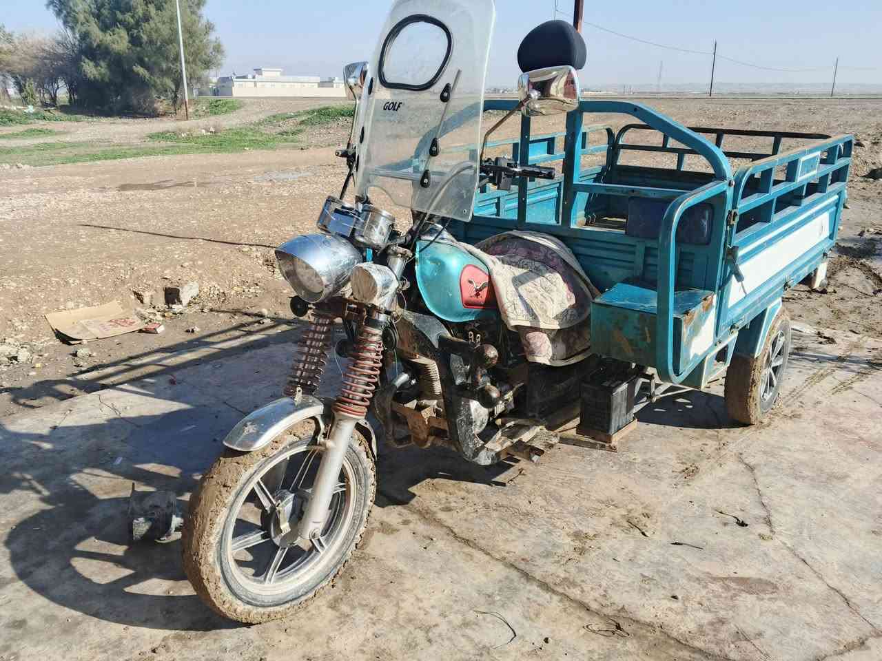 السعر 800 ملاحضه ويه محجر كامل رقم ***********
