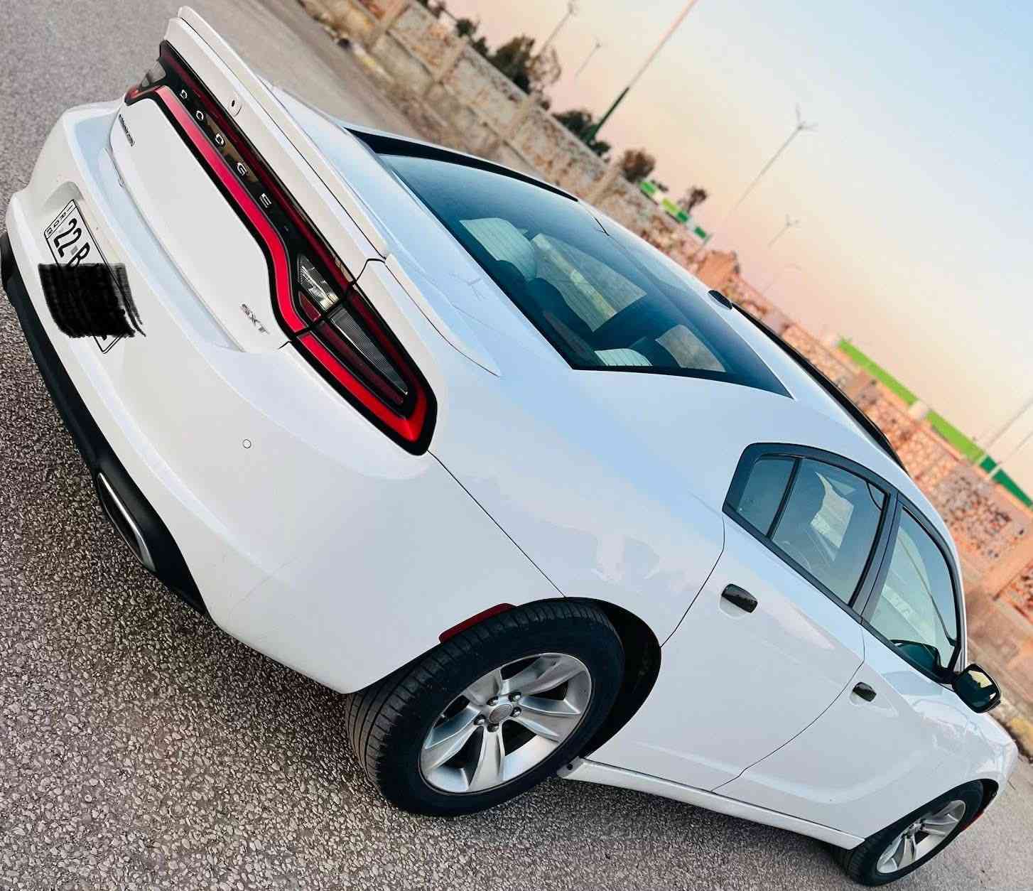 16 كلين كفاله
رقم اربيل تحويل او وكاله
محرك 6 سلندر 3600
فتحة
شاشة كبيرة
كشنات حظن
تدفئة كشنات
هيترات مري
كشنات كهرباء
حساس خلفي 
ماشية 68 الف 
محرك كير حدادية تبريد كله بلادي وجاهزة من كلشي 
السعر 207وبيها مجال 

***********
