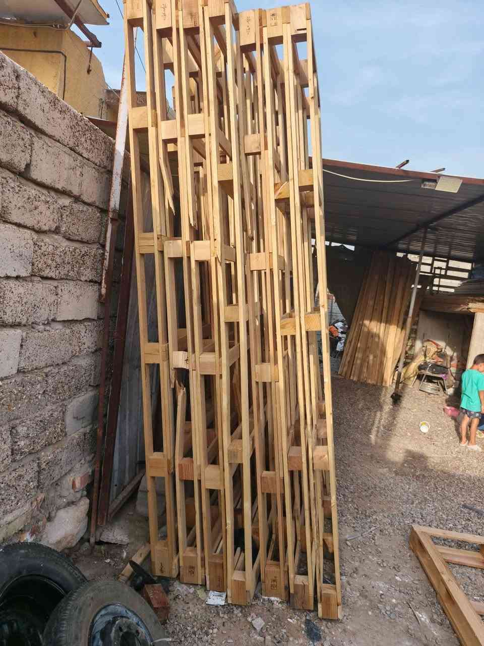 سلام عليكم اسكيب للبيع 
قياس 290*110
عنوان بغداد 
رقم ***********
