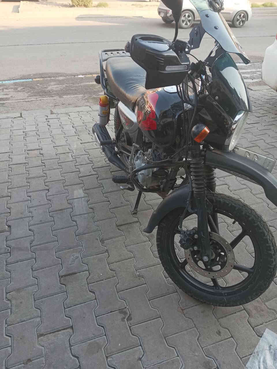 سلام عليكم ؟
دراجه بوكسر موديل 2023للبيع فقط بدون مراوس
دراجه مرقمه كامله تحويل ثاني يوم 
مكفوله كفاله عامه دراجه ستعمال شخصي 🙂👌💜
مكاني بغداد حي الجامعه السعر 2500بيهه مجال قليل
ماشيه 8الاف اخت الزيرو 🤤
للتواصل ***********بي واتساب
مو شراي لتتصل 👍 بياع شراي متفيدك 🙂
