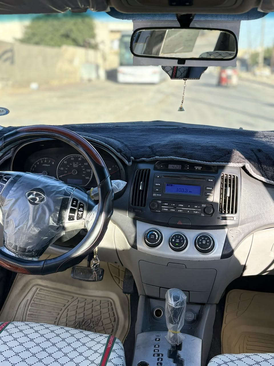 السلام عليكم سياره النترا ٢٠١٠ رقم ديالى   بيها ضرر بخشم الجاملغ.   والباقي كفاله.  السعر ١٠٢$   سنويه باسمنه.  هيئه وغرمات   مصفره. لتواصل ‭٠٧٧٠ ٩٦٣ ٣٤٧٣‬ 
العنوان بغداد الجديده
