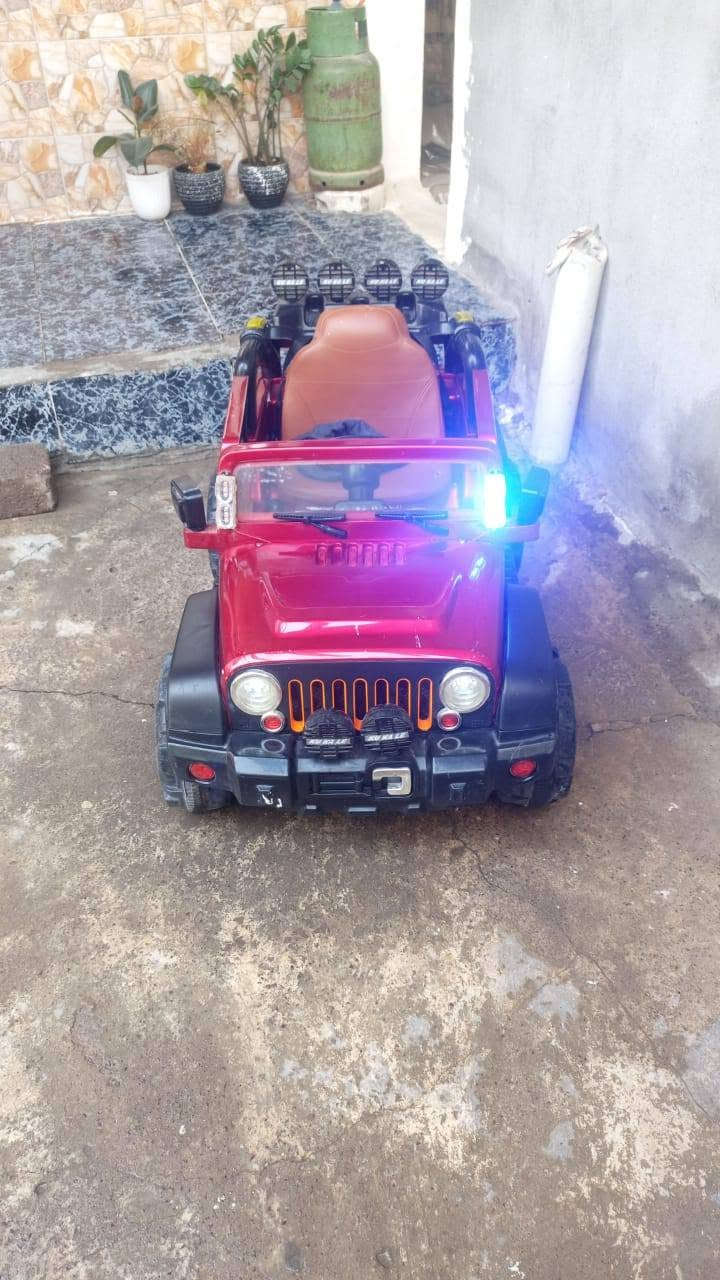 سەیارەی شەعنی مندالان بۆ فۆشتن زۆر خاوێنو بێ عەیبە  75 هەزارو معامەلە شوێن هەولێر دارەتو  ژمارەیی خاوەنی ***********
