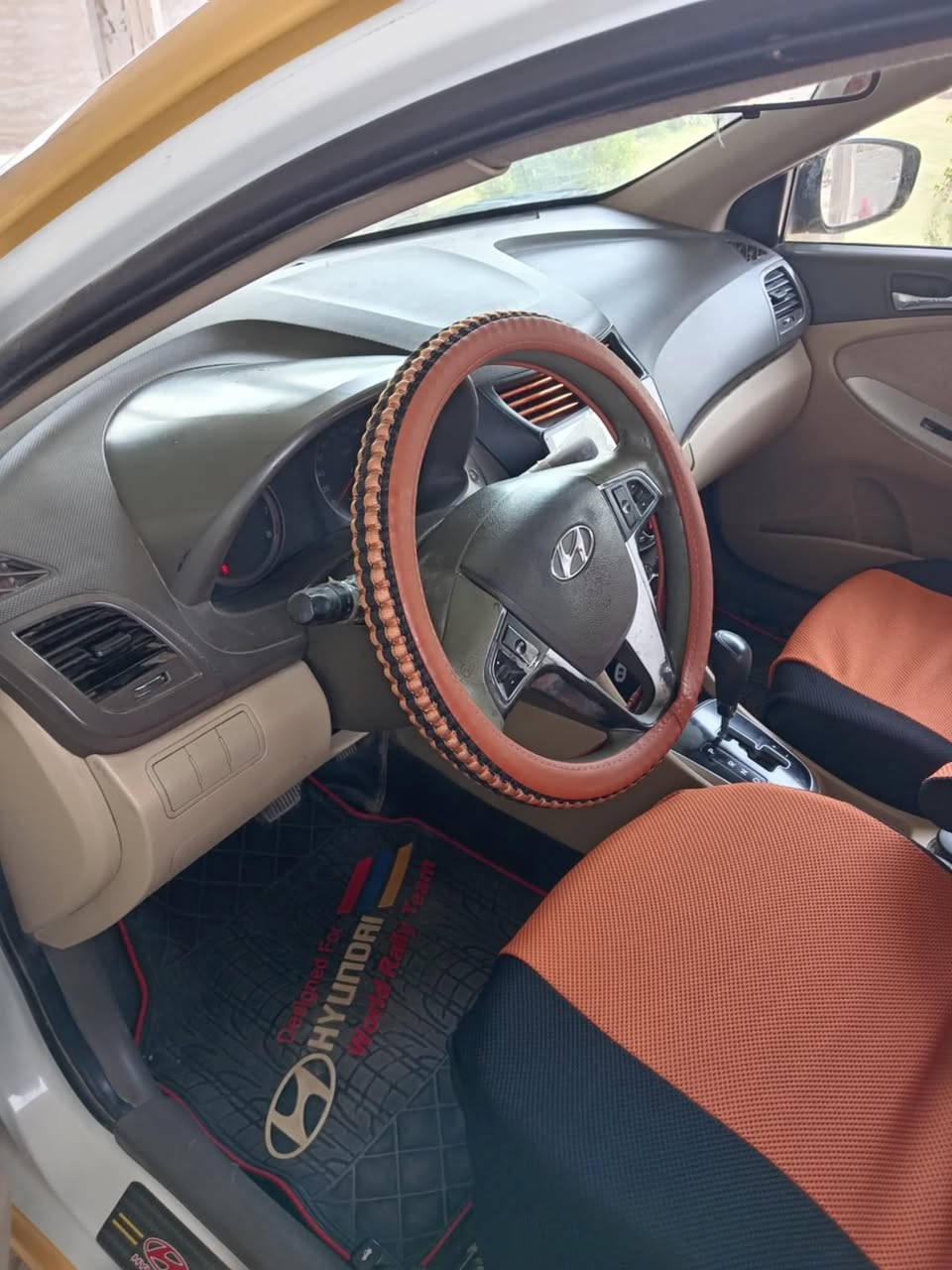 للبيع أو المراوس
سيارة هيونداي أكسنت تكسي خليجي
موديل 2012
المحرك 1600 دوش 
السيارة باسمي
تحويل ثاني يوم
رقم بغداد
بيها 3 قطع
السعر 80 أو مراوس بخصوصي
📞 ***********
