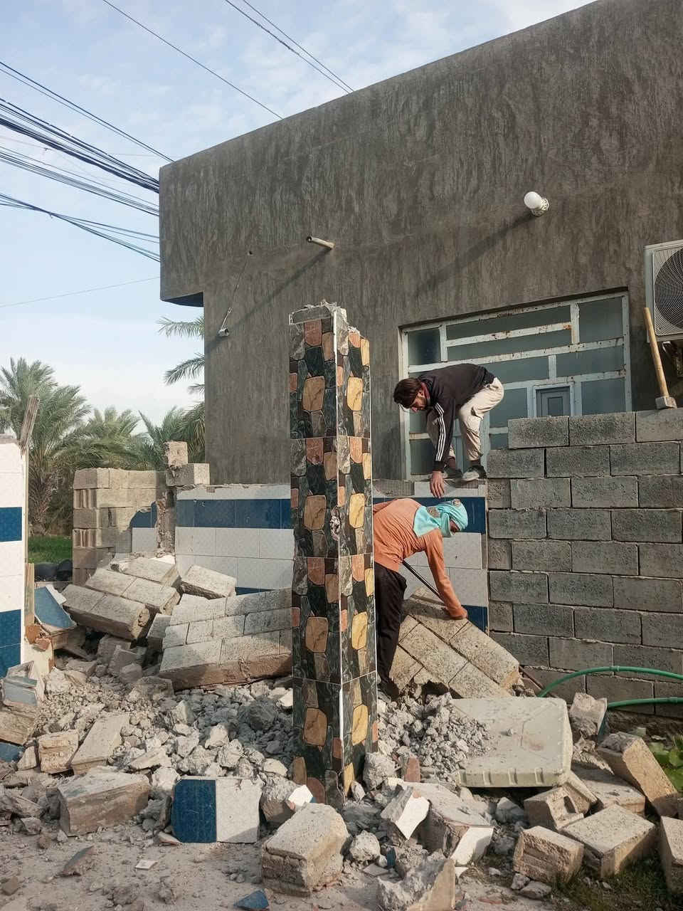 سلام عليكم  /  يوجد كادر عمل جاهز /  تصعيد مواد /  تنضيف بيوت /  تفليش /  تكشيط /  دفن نهري /  شقلنه ليل ونهار /  ومعداتنه جاهزه  ومالك دخل بكلشي تأخذ شقل جاهز مني سلمني شقل وتأخذ شقل جاهز / ماعليك بس تصال على رقم /// ***********
