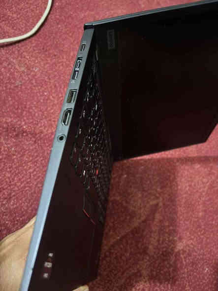 Lenovo ThinkPad T495s
المعالج AMD Ryzen 5 PRO 3500U 
كرت الشاشة AMD Radeon Vega 8 2GB 
الذاكرة العشوائية 8GB DDR4
شاشة العرض   fhd 14in 60hz
ذاكرة التخزين 256GB SSD M.2 فائقة السرعة
غراض كامله 
مستعمل نظيف جدا 
واتساب 
***********
***********
ب400 وبيها مجال
كربلاء -طويريج  - يتوفر توصيل كربلاء

