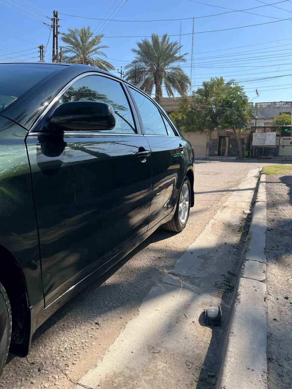 السلام عليكم
كامري 2011 لون زيتوني مميز ماشية 135 ميل
السيارة مغلفة ppf قمارة وبنيد وجنطة
حادثها شبر بالجنطة وشبر بالجاملغ الخلفي بدون دواخل 
مواصفات le شادلها كامرة وشاشة كبيرة تدعم ابل كاربلي ومسجلها الاصلي موجود 
مكينة 2500 اربعة سلندر
مكينة وكير كفالة تبريد ثلج وحدادية جديدة
السيارة جاهزة من كلشي برغي نقص ما بيها
رقم بغداد باسمي تحويل ثاني يوم وسنوية لل27
السعر 119   
مكان السيارة بابل الحلة
الرقم *********** متوفر واتساب
