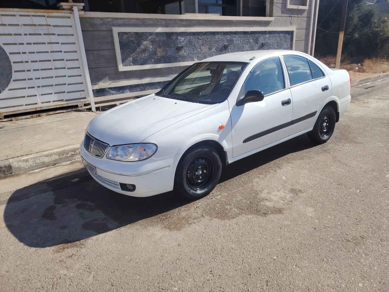 سني 2009كلاسك ياباني كفاله عامه عده الدوسات والسونر موضح السعر 110
***********
***********
