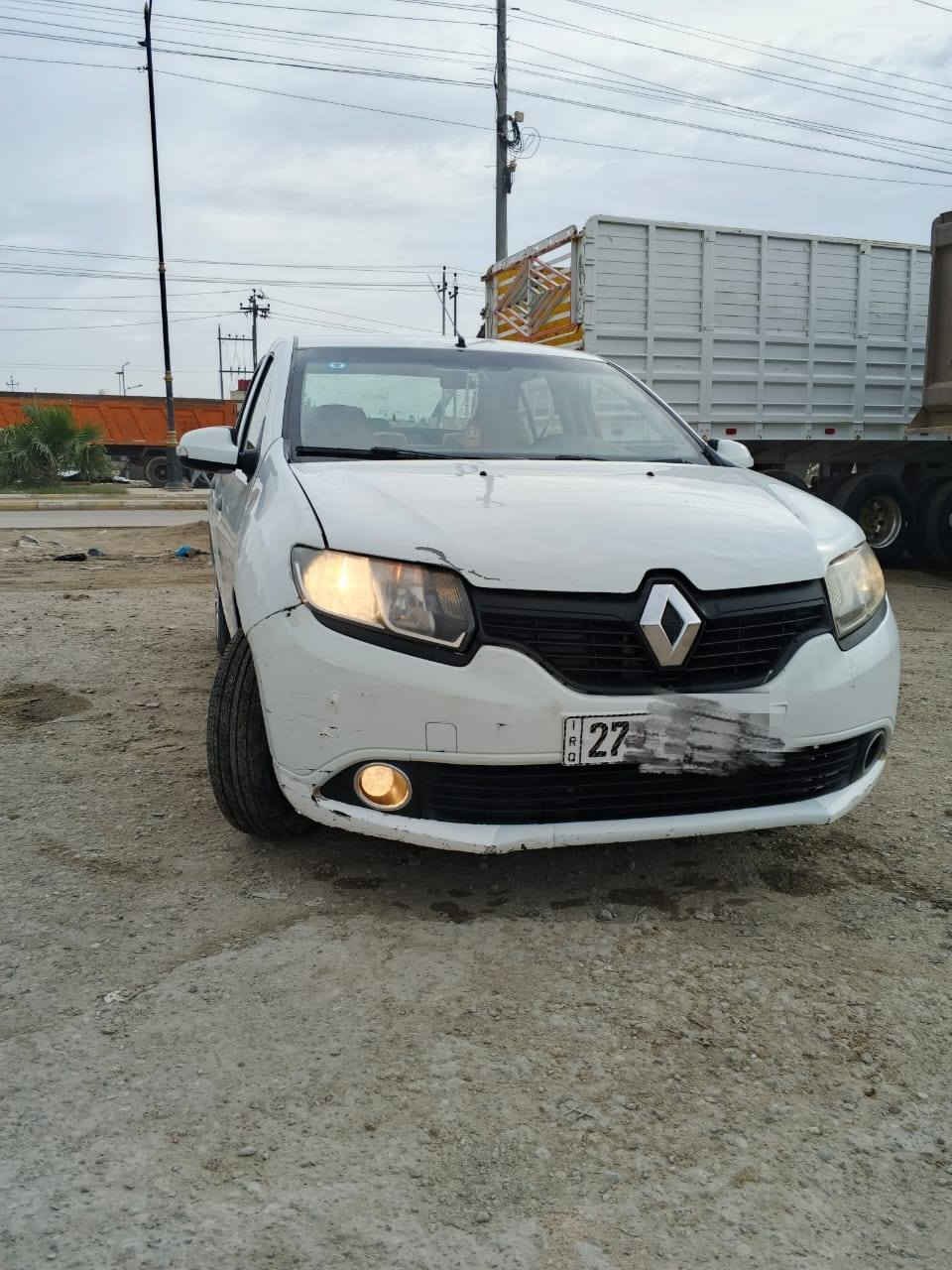 السلام عليكم 
سياره رينو سمبل 16
رقم ذي قار
مكينه
كير 
حداديه 
تبريد 
تخم تاير 
كله جديد 
تحويل مباشر 
سنوية وهزه جديده 
السعر 65 ورقه وبيهه مجال
واذا اكو مراوس 
النترا مع الفرق
***********
العنوان الناصرية مركز
