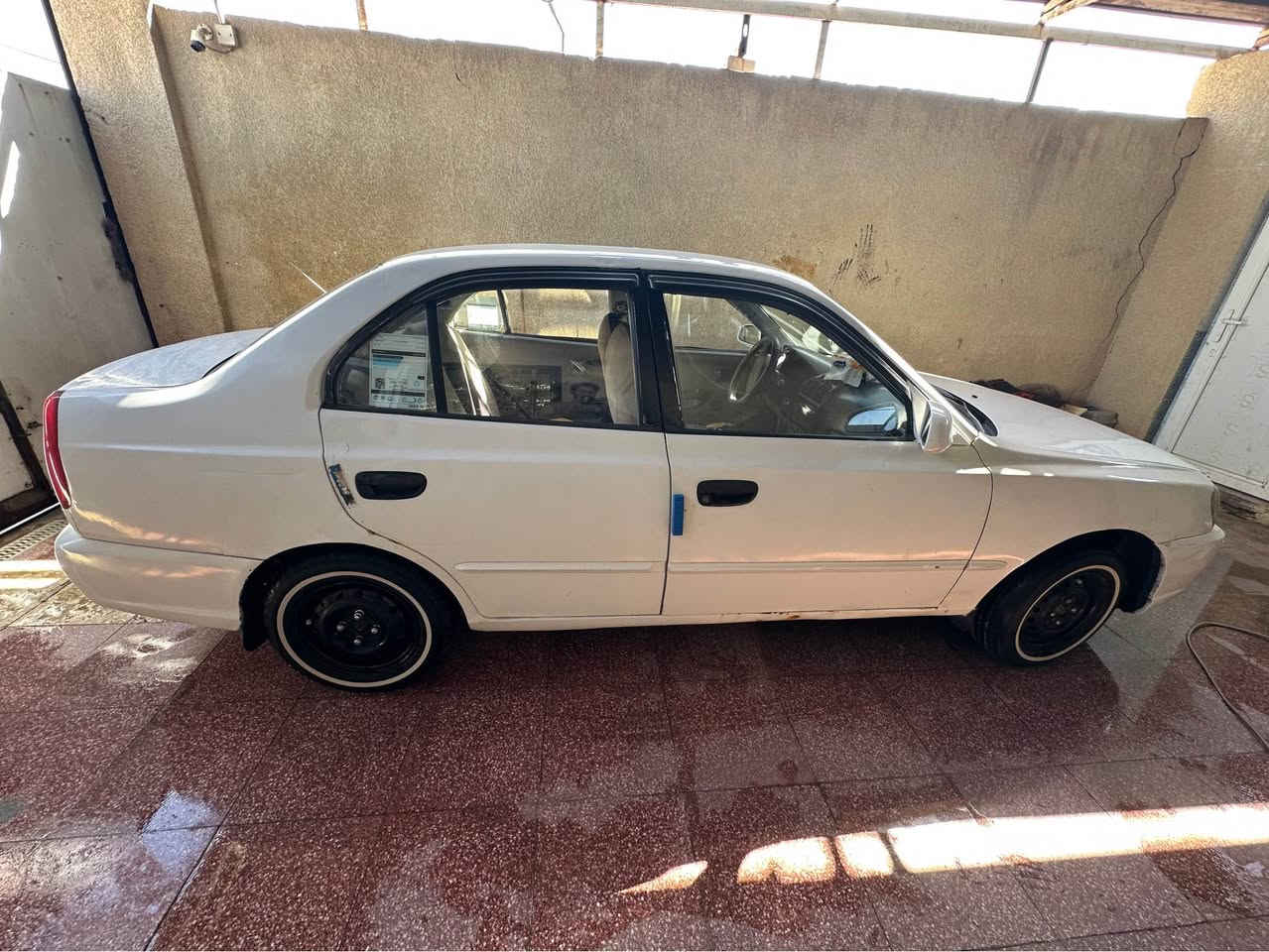 هونداي اكسنت موديل 2000 كير مكينه جدد مكينه 1500 استوني شادها حداده 80‎%‎  رقم بابل انكليزي تحويل ثاني يوم مكفوله من الضربه القويه بيها طخات بسيطة بيها رشات صبغ خفيفه ابيع حزام غرفتها نضيفه لا فطر لا شك بالبطاين ولا دشبول السعر 45قابل للتفاوض بيع او مراوس بأوتو حسب الاتفاق مكاني البصرة تواصل *********** البصرة, العراق
