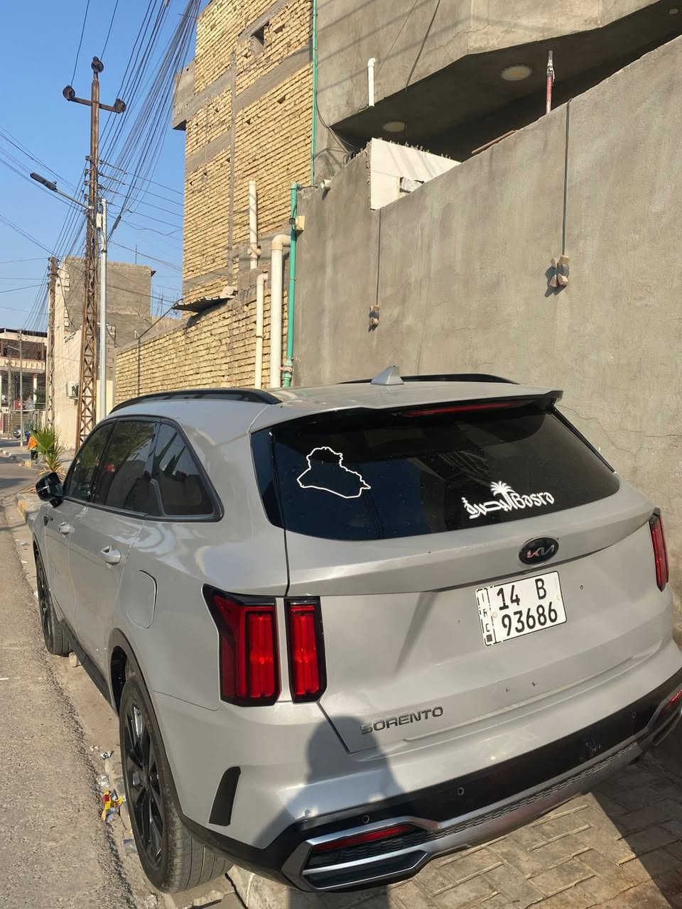 السلام عليكم سورنتوا موديل 2022 ماشية 39 الف 
وارد أمريكي الضربة مالتها صندوك ومبدل وشوي من المدكر الخلفي 
للاستفسار ***********
