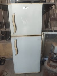 ثلاجه للبيع أخو الجديد 07883031393