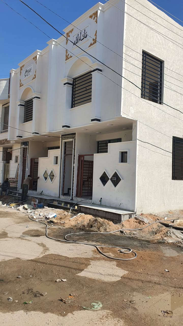 للبـــــــيع مشتملات مساحه ٥٠م طابقين بناء حديث خدمات كامله عنوان كربلاء مجمع عين الحياه الجاير الاستفسار ***********
