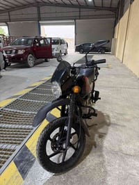 موديل ٢٣ سنويه ولوحات بغداد انكليزي كفالة عامه ممفتوحه جديدة ونظيفه كل...