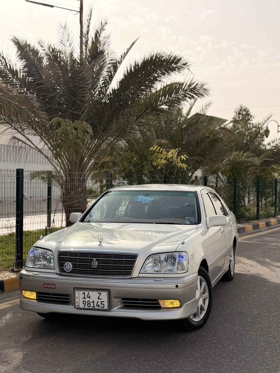 TOYOTA CROWN ROYAL SALON 👑
للبيع تويوتا كراون 2002.

اللون           ابيض محجل 😊.

❗️فقط للذواقة لليدور جديد واصولي وكفاله عامه.

رقم  بصره .   ز   تسجيل جديد قرار48 شرط المداور ثاني يوم سنويه نافذه لغاية 2027 وستوها صاعده هزه جديده شرط ثاني يوم بأسم المشتري وشرط اسجلت بفترة الشهرين مال التسجيل 48.

مكفوله كفاله عامه من كص وضربه ونقل جثه ورسميات والاصوليات والغرامات.

المواصفات 👇.

2دكم.

كرستال. 

مكينتها ديفور الزغير 

ويل نجمه ابيضّ اصلي.

كشنات كهرباء.

برده خلفيه كهرباء اصليه.

مري كهرباء+هيتر♨️.

تبريد ثلج ❄️+سبلت متحرك.

داخل بيجي مطعم بصاج.

شاشه كرستال ترحيب.

لايتات كرستال زنون اصل.

بگ لايتات كرستال لد.

شاشه تاب عارض بلوتوث.

كامره خلفيه دوار.

لحيه اماميه.

سستم نياكل متكامل.

تخم تاير +حداديه جديده اسفنجه.

غراض مال جنطه كامله.

والسياره ماعايزه برغي كامله على اخر حبايه.

والسياره بالواقع اجمل من الصور بهواي.📷

العنوان🏡ألنجف الأشرف.

السعر💵. 138  وبيها مجال قليل جداً جداً.

للأستفسار 📞📲 ***********.  ليث حازم.  

رجاءً اذا ماعجبك السعر او مو شراي اعگب المنشور او تعلق
