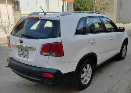 بسم الله الرحمن الرحيم 
كيا سؤرينتؤ ٢٠١٢
سةيارةكي خاوين و بئ مةسرةف
لة ٢٠١٧ وة يةك دةست لاي خؤمانة
دةرگا سةكن ساردة كوتة
دةرگاي سايق شوختيكي هةية
 جاملغي لاي سكن جوار پةنجة سبوغة 
گير و مةكينة و تبريد بةشةرت 
مةكينةي خاوينة و نةكراوةتةوة
سنةوي تا ٢٠٢٧
هةزةي نوية 
سعري 144 وةرقة و معاملة
ژمارةي ت
*********** أربيل, العراق
