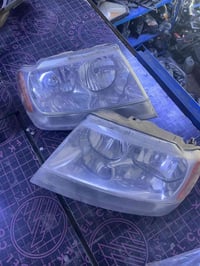 لايتات جيب 2000 اصليات تفصيخ قواعد وتعيار بشرط بدون اي كسر والنضافه ما...