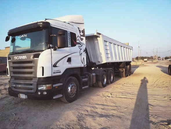 إسلام عليكم سكانيه للبيع رأس وعربانه رأس موديل 2009 معلايه 17 رقم بصره محرك 6 انجكسن  كير كهربائي مجموعه ورده سبرنك باج بطن بلاد سياره جاهزه للعمل تخم تاير رأس وعربانه مكفولة كفاله عامه سعر 450 كامله العنوان البصره قضاء الدير الاستفسار ***********
