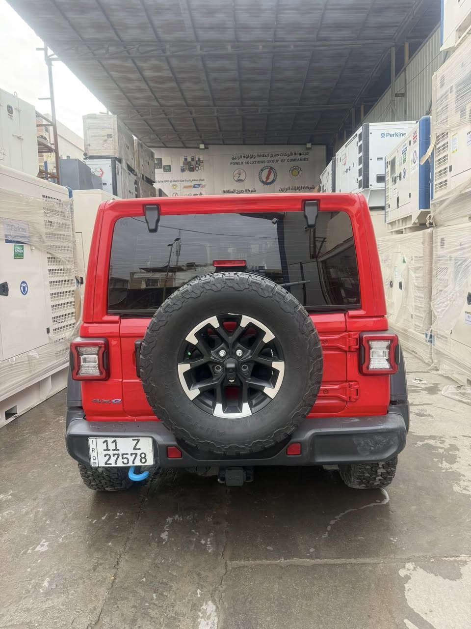 السلام عليكم للبيع جيب رانجلر ربكون 4xe موديل
2024
اعلى مواصفات السياره على وضع البلاد 
ضرر السيارة خلفي قطعتين صبغ فقط وقطعة تبديل لون 
السيارة ماشية 19 الف ميل فقط  رقم بغداد بسمي 
السعر 305 ورقة وبيها مجال للشراي 
مكان السياره بغداد الكراده 
***********
