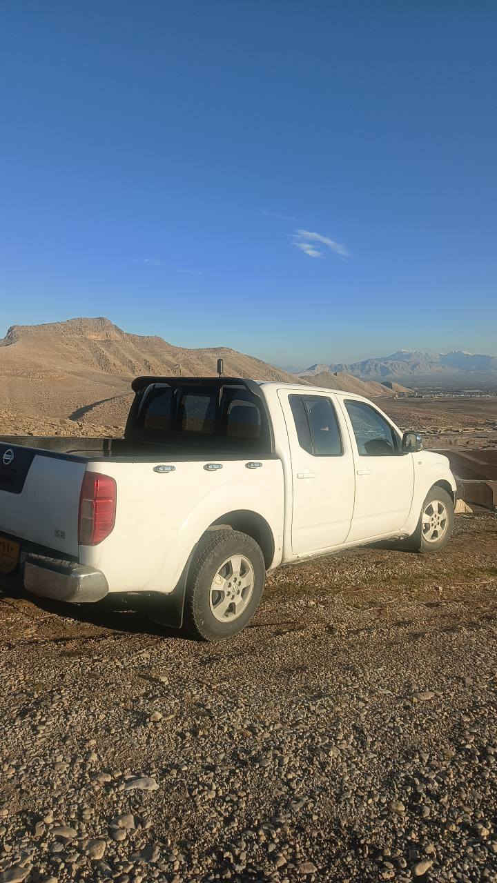 نەڤارا 2009 گێر و مەکینە بەشەرت یەک جەمەلاخی ڕەشە هەر چوار تایەو ویلی لۆڪە 
تەعول و خرامە بەشەرت زۆر پاکە هی دەستی خۆمە 
ڕانیە /حاجیاوا /*********** رانية, السليمانية
