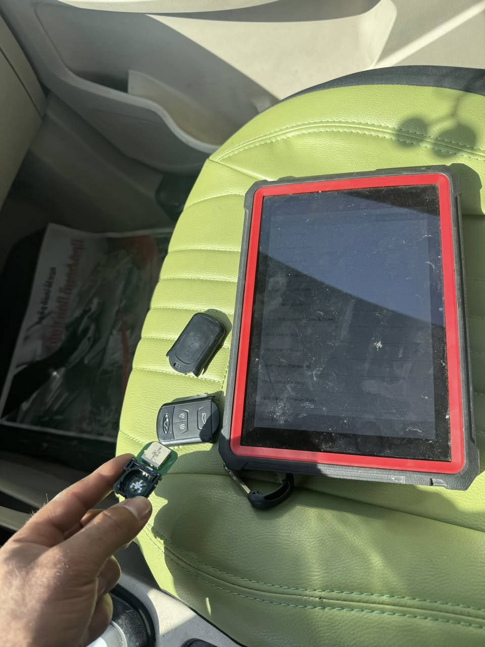 سلام عليكم ورحمة الله وبركاته 

من ضمن أعمال ورشة الاخوين لصيانة السيارات 

تبديل بصمه  تيكو 5 ورجعت وكاله 

إعادة 🔁 تأهيل محرك تيكو بسبب قطع قايش تايمن كيس مع تبديل الولفات   ورجع محرك وكاله 

تحياتي الكم حسن 🆗 العيداني 
***********
