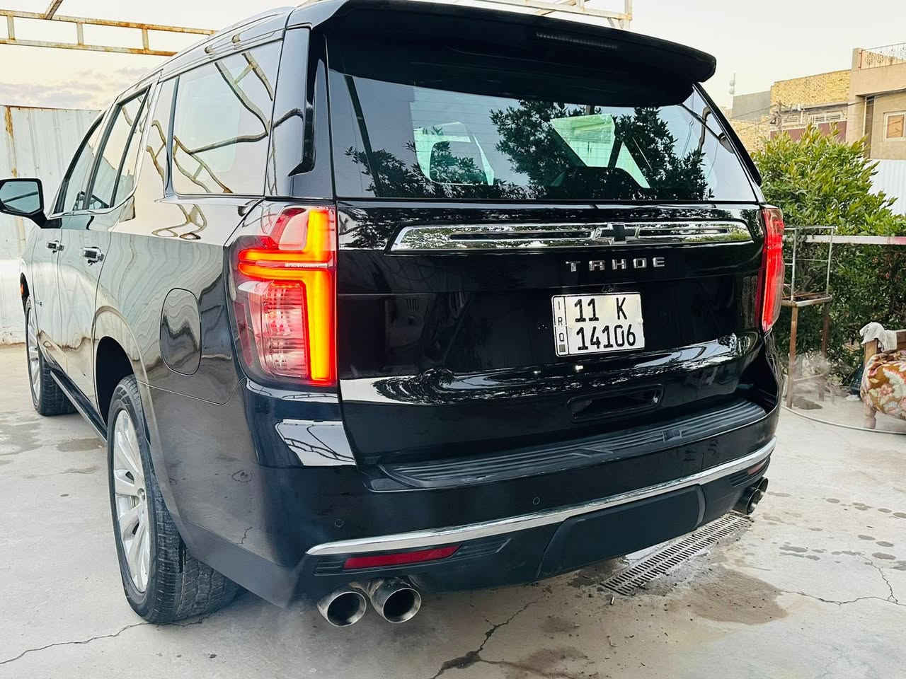 السلام عليكم 
 للبيع تاهو 
موديل (2022) بريمير 
 السيارة خليجية  وكالة المنصور علامة ضوء القمر
فوووول مواصفات 1//1
رقم بغداد سنوية ورقم وهزة جديدة 
تحويل ثاني يوم م ***********
 
1_بانوراما 
2_ لايتات زينون LED 
3_ داتا شو  وسط
4_ كشنات جلد تدفئه وتبريد  
5- علامه ضوئيه 
6_ شحن لاسلكي 
7_ عدد البصمات 5 
8_ شاشات خلفية 
9_ دوسات كهربائية 
10_ نقطة عمياء بالمري 
11_ تحديد مسار
12_ الصندوق كهرباء 
13_ حساسات خلفية وامامية 
14_ كامرات
15_ نظام صوت بوس
والسيارة بعد بيه هوايه مواصفات والبريمير معروفه مواصفاته  السياره ماشيه  70 الف
كير مكينة كلة مكفولات
