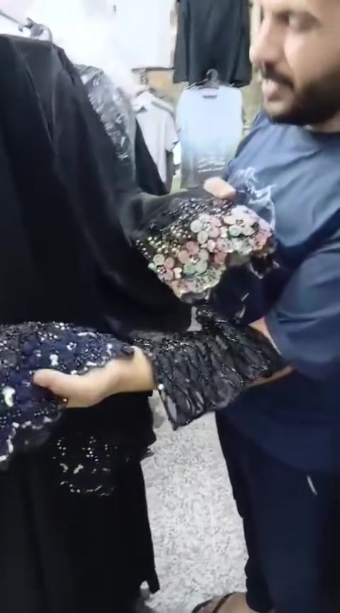 يا رزاق 😍 
#صيفي  
تشكيلة عباه الورد  😉
والسعر مفاجأه 😎
تابعو للاخير الفيديو ☺️ 
 الوانها كلش حلو
الاسعار والتفاصيل داخل الفيديو 
موقعنة 📍
بغداد الكريعات قرب حسينية الجوادية
ن #ملابس #أجهزةمنزليةادوات_كهربائية


**إذا كنت صاحب هذا الإعلان وتريد حذفه لأي سبب، رجاءا أرسل رسالة إلى الدعم الفني**