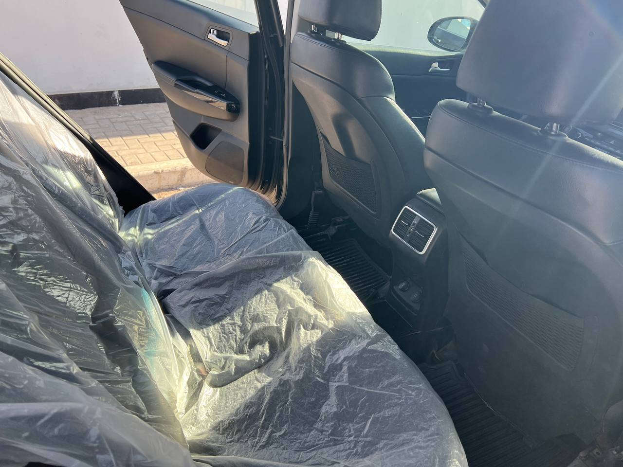 سلام عليكم  سياره كيه سبورتج موديل 17 سياره فول 1/1 فتحه بصمه بنو رامه سياره جاهزه حداديه تبريد ثلج سياره  رادارت خلفيه   أماميه    وارد أمريكي  سياره بدون ضربه بيها جاملغين مخسفات امبدلات أمريكي وبيها أثار صبغ بدون معجون سياره مكان السياره البصره شط العرب تنومه رقم *********** سعر 145  سياره أمريكي مغلفه ppf
