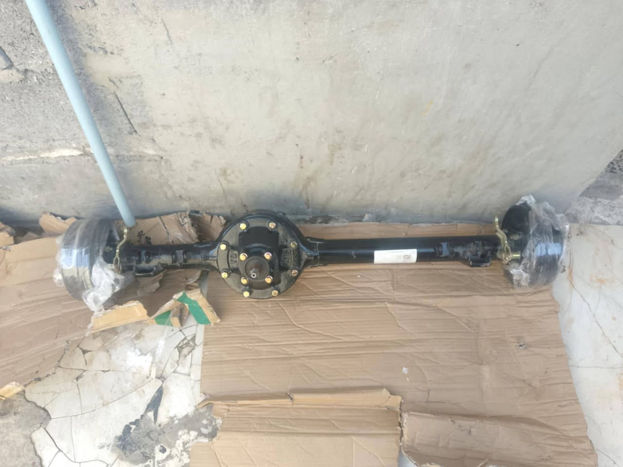 اكسن لبيع مال شركه بل كارتونه جديد سعر ١٢٥ بي مجال قليل مكان لبياع درويش رقم***********
