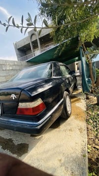 مرسيدس بيبي • محرك ٢.٥ • رقم انكليزي ديالى