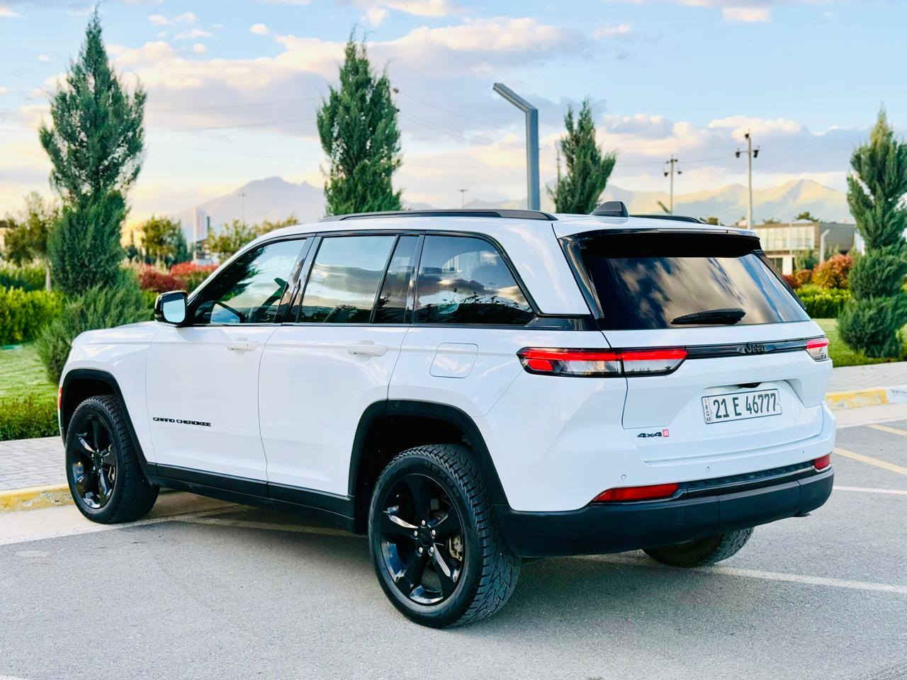 جيب كراند جيروكي ٢٠٢٣ موصفات التوید 

***********
‎شكل جديد فول فول مواصفات فورويل ٤+٤
‎سيارة جديدة جدا ماشية25000  ألف کیلۆمتر فقط 
‎ ،.فول مواصفات  سلايت ،.شاشة  ،.لمس ،.كاميرا 
‎،.حاسة ،.رادارات ،.كشن قماش ،.كشن كاراباي ،.بصمة 
‎تشغيل عن بعد محرك ٦ سلندر تحكمات ستيرن،،. 
‎بلتوس اوكس ،.كار بلي ،.أوتو ستوب للتحذيرات 
‎تبيرد مركزي ،.تحديد سرعة ،.كشن هيتر و 
کلشی جدید من تارات و زجاجات بیلادی باقی مکفوله کفاله عامه
سعر ٣٦٥ $ بغداد, العراق
