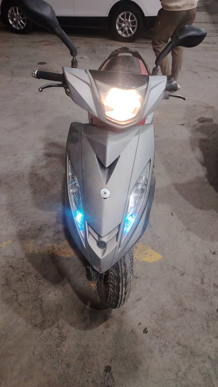 سلام عليكم دراجه جيتي ار بيع كفاله عامه جيب فيتر وياك وتعال مكاني بغداد الكاضميه السعر مليون و١٠٠ وبيهه مجال ***********
