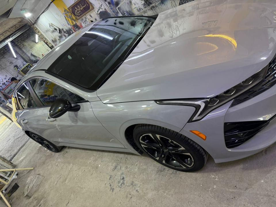 السلام عليكم للبيع فقط كي 5 لون سمنتي موديل 2024فول عدا فتحه حادث موضوع بالصور تبديل ابواب لون بدون صبغ بيه تعديل بارد بالقمار وتعديل وصبغ بالدوسه بجم كبس بدون رقم السعر 168$$ مكان السياره اليرموك للاستفسار ***********
