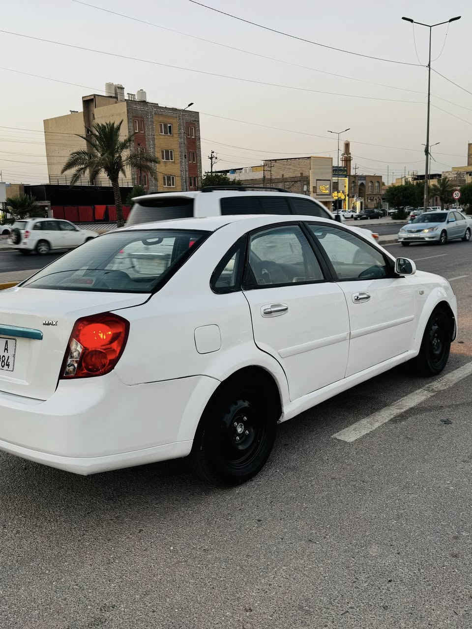 اوبترا 2005
رقم بابل دولي بااسمي السنوية للـ2032
محرك وكير وحدادية ومنضومة تبريد ستوني شادهن كهربائياته كلها شغالة 
السياره بيه صبغ عام وضربه بالجاملغ الخلفي 
السعر:54وبيه مجال بسيط
عنواني:نجف
للاستفسار:***********
