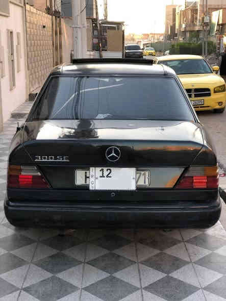 السلام عليكم
مارسدس دب للبيع 
السياره داخلها نضيف وجاهز 
المحرك بداية صرف 
فتحه سلايت بلسقف 
أريل خلفي كهربائي 
رقم نينوى جديد 
السعر 38 وبيها مجال بسيط 
للتواصل ( *********** )
