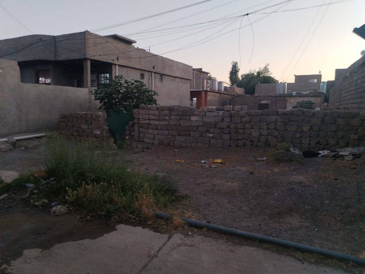 بيت للبيع جيران🛑 محمد الموسى وبيت ابو عمار  في حي الأسره مساحه الارض 300
جنس الأرض سند طابو الواجها10
متوفر جميع 🛑الخدمات مي
وكهرباء اسعر أكثر من مناسب
خاص او اتصل ((***********))
