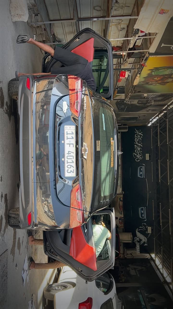 ماليبو ١٩ داخل احمر ماشية ١٥٠ الف قطعه وحدة صبغ ومكانين بارد فقط
السعر ٩٥ 
بغداد المشتل 
***********@
