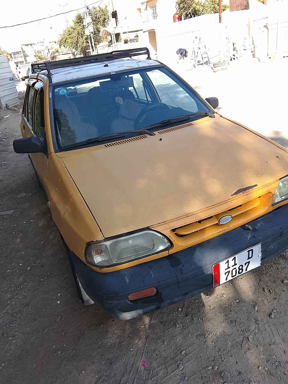 سلام عليكم ورحمه الله وبركاته سايبه للبيع موديل 11 رقم بغداد إنكليزي مصفره هيهة  وغرامات سنويه الحد29 سياره حلوه وكامله شواصي مكفولات كهربائيات كلها شغاله يحتاجله شويه ترتيب السعر 21 المكان بغداد تقاطع الربيعي التصال ***********
