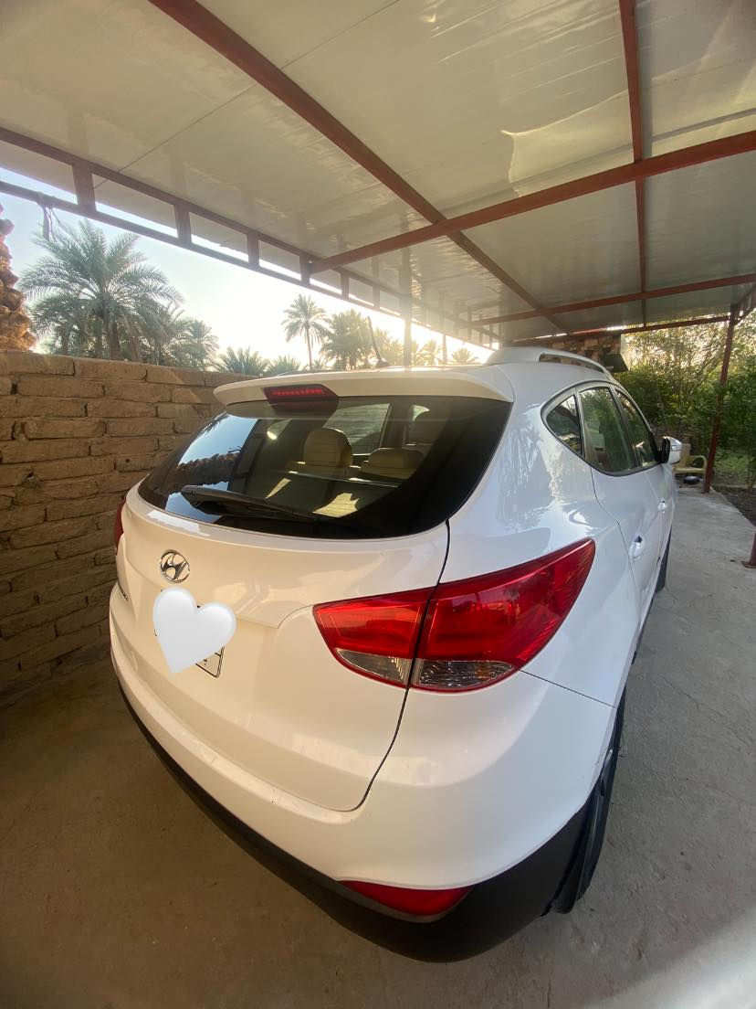 سلام عليكم
توكسان 2015
خليجيه مكفوله 
ماشيه 140

‭٠٧٨٢ ٧٢٦ ٢٢٩٨‬
